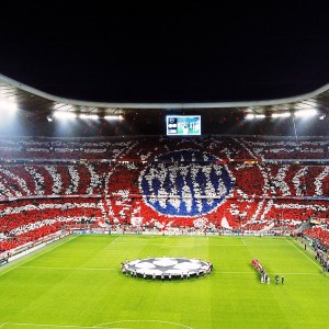 在线体育博彩-哈兰德跨界湖人赛场，比分优势显著引发大胜热议！哈兰德跨界湖人赛场，大胜引发热议